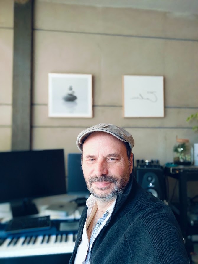 Pablo Arellano in his music studio in Valencia, Spain (2026)